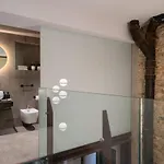 Arts & Crafts Apartment
